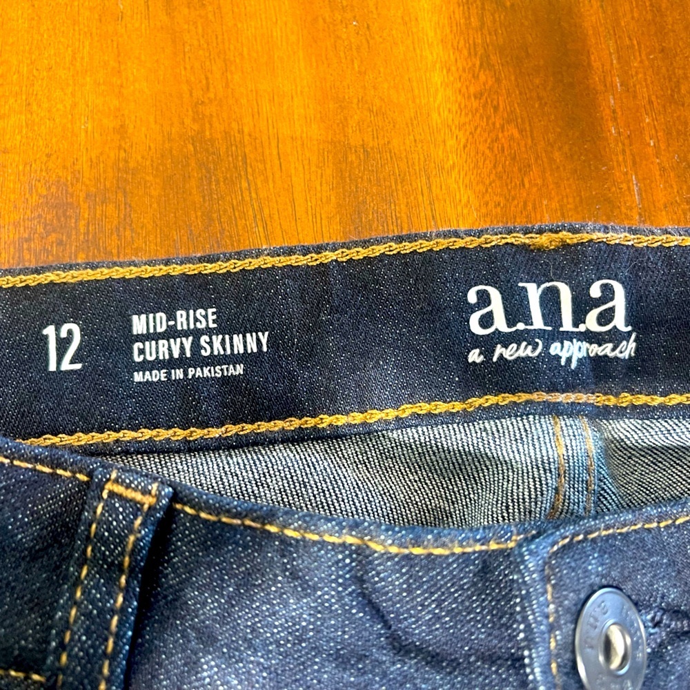Women’s jeans, Size 12